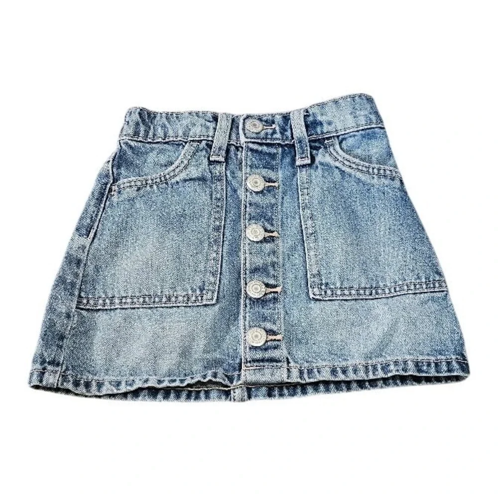 Old Navy Girls Blue Denim Mini Skirt Button Front Light Wash Cotton Size XS 5